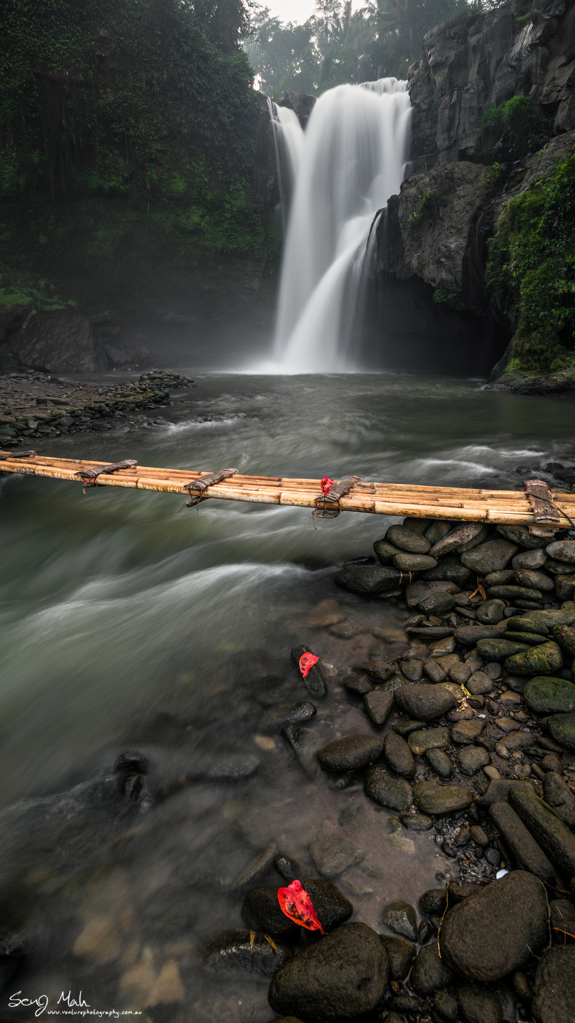 Tengunungan Falls, Bali