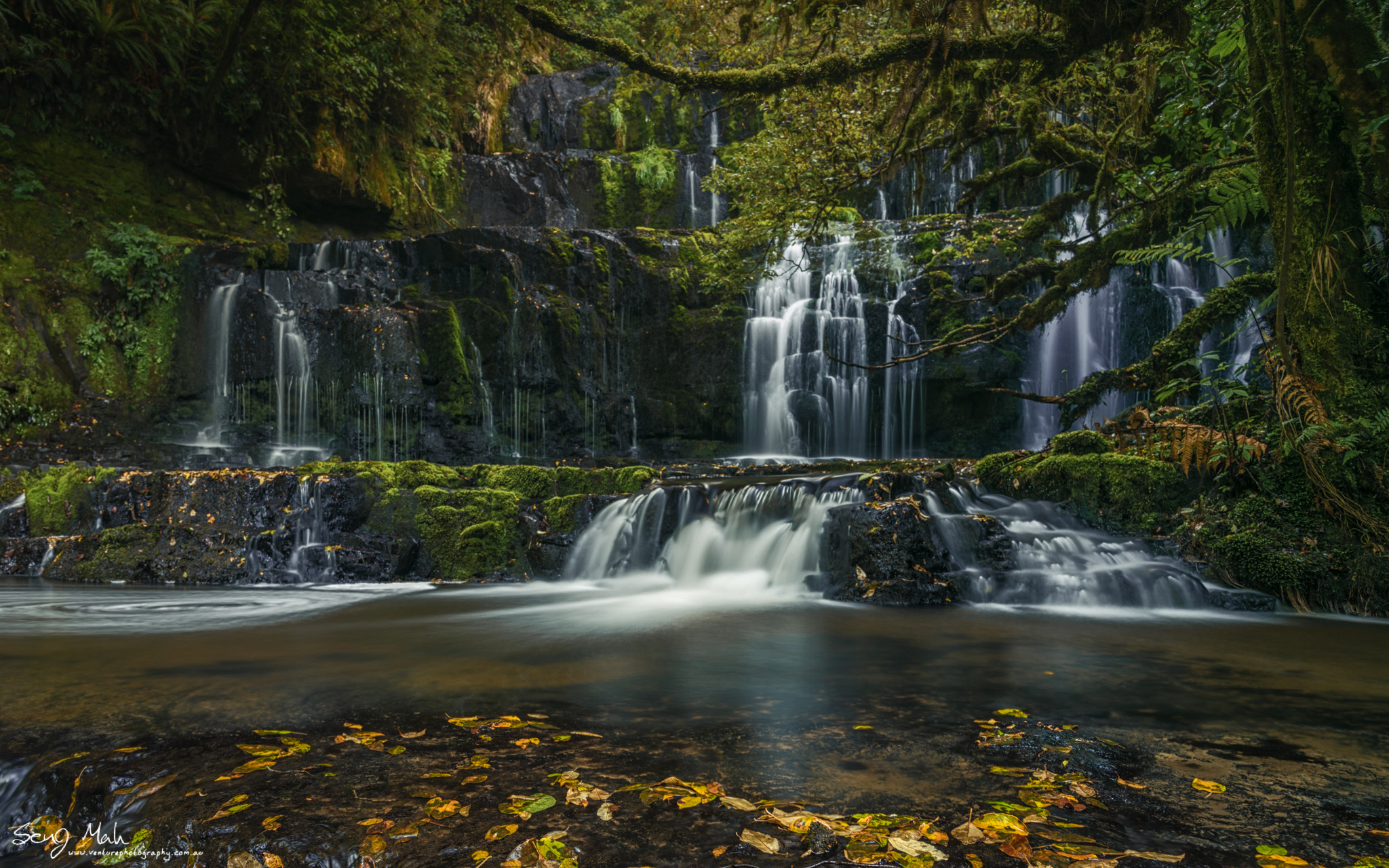 Purakaunuin Falls, New Zealand