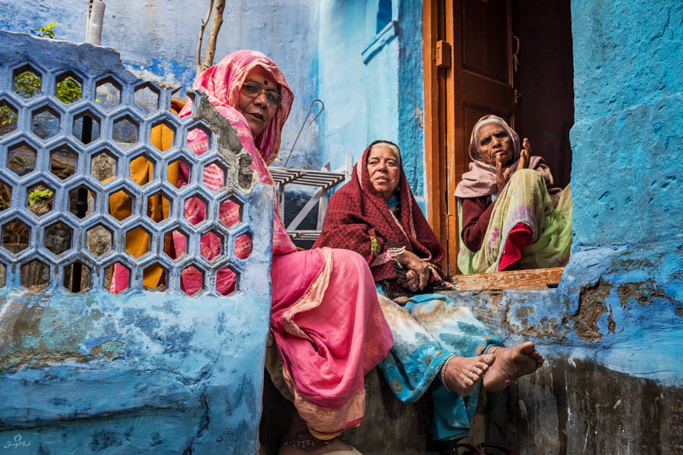 Elderly women in the Blue City